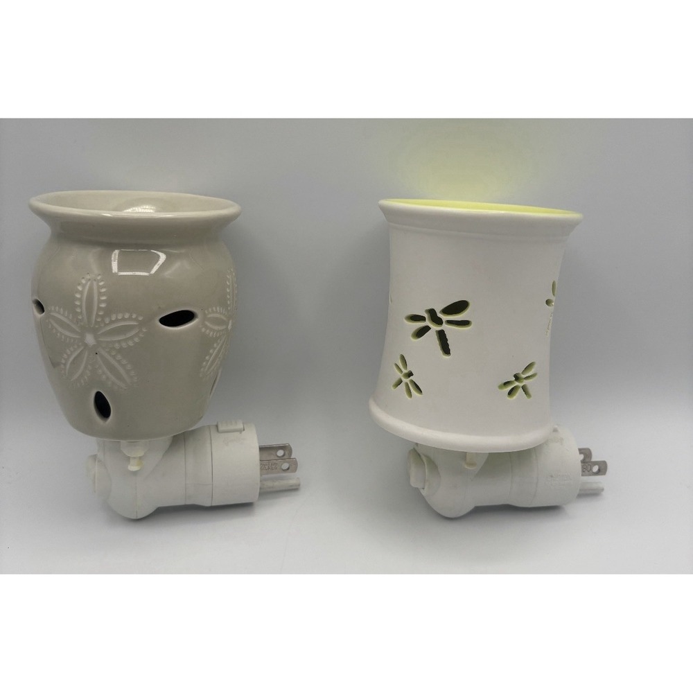 Scentsy Wax Warmers Ceramic Nightlights Lot of 2 Cream Sand Dollar Dragonflies